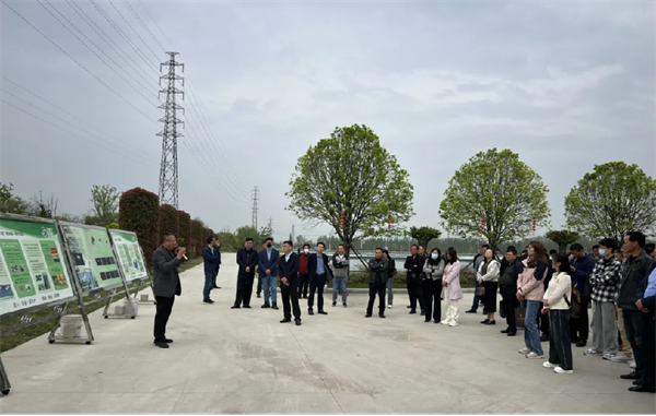 【集團(tuán)簡(jiǎn)訊】泰州市農(nóng)業(yè)農(nóng)村局組織調(diào)研團(tuán)蒞臨好潤(rùn)集團(tuán)參觀交流