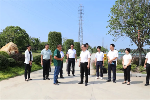 9.4【集團簡訊】廣西壯族自治區(qū)貴港市平南縣招商團蒞臨好潤集團220